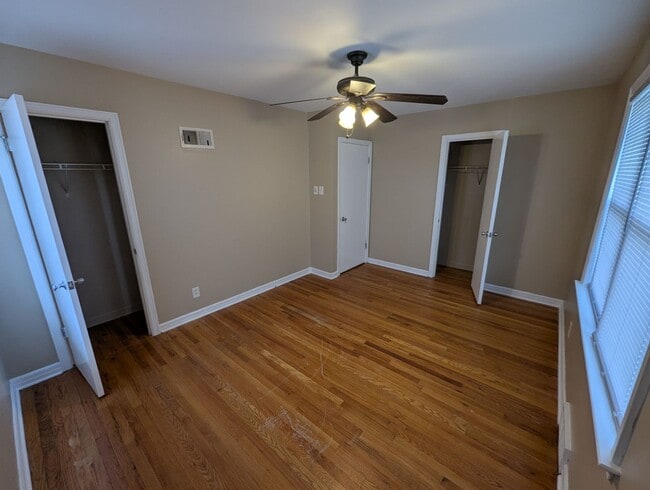 Building Photo - Your Perfect Home Awaits — Cozy, Updated, ...