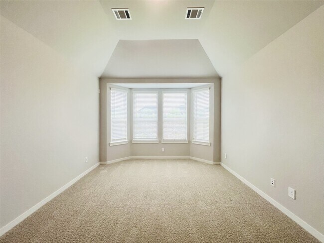 Building Photo - 29818 Ellwood Ln