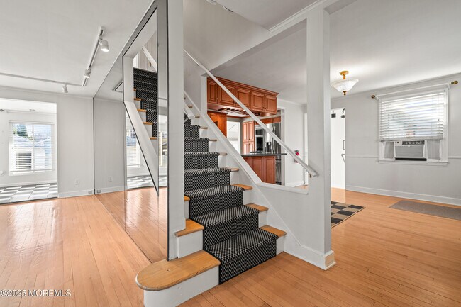 Building Photo - 608 Corlies Ave