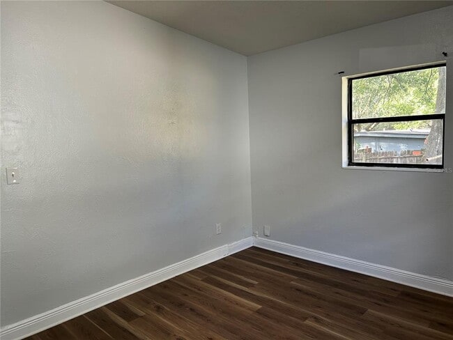 Building Photo - 1503-1503 Noble Pl