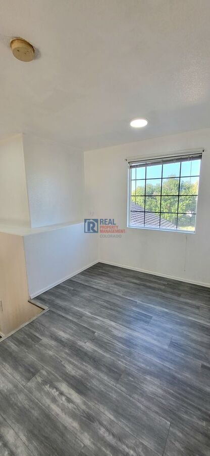 Building Photo - 5234 S Nepal Way