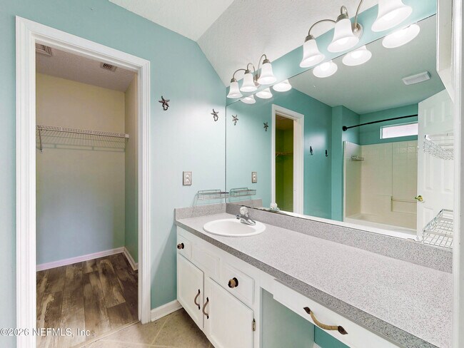 Building Photo - 2084 Frogmore Dr