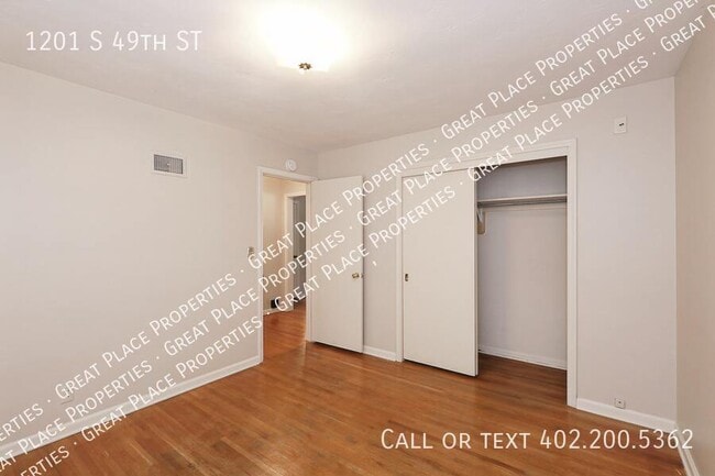 Building Photo - 1201 S 49th St