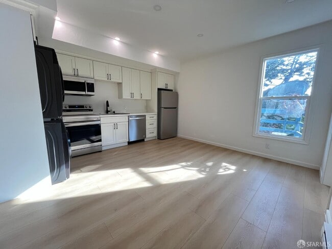 Building Photo - 3643 25th St