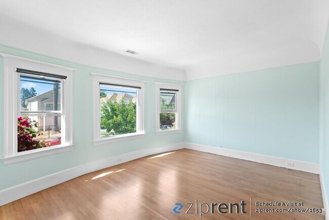 Building Photo - 1012 63rd St