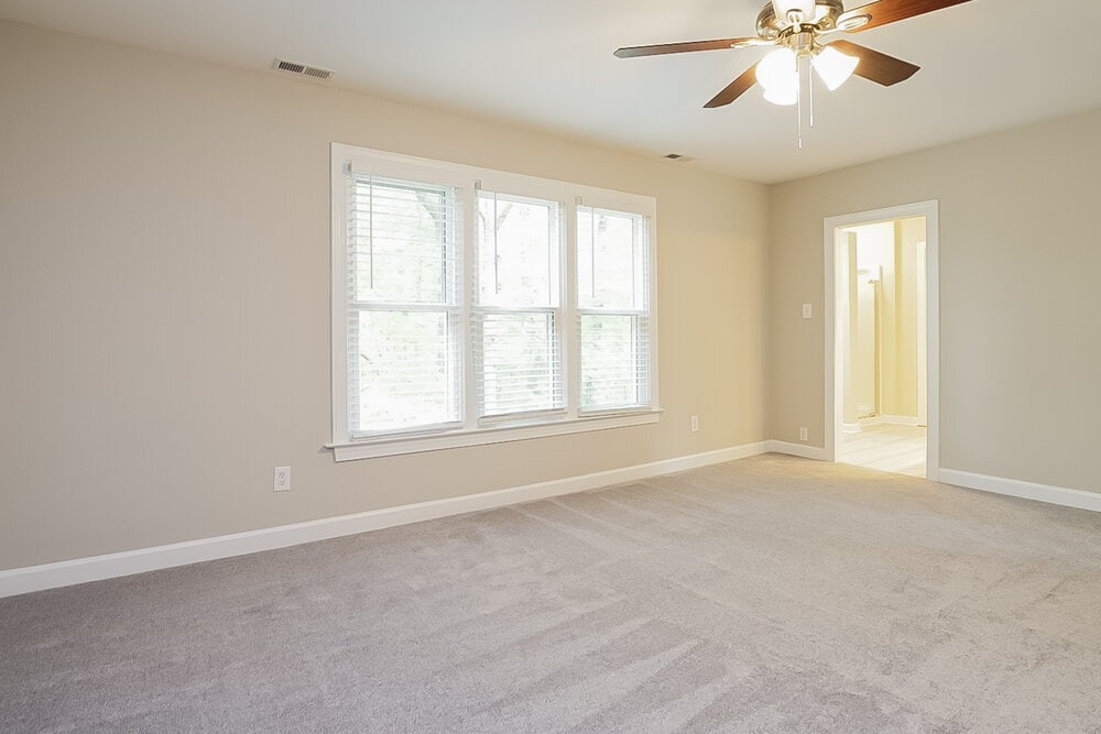 Building Photo - 900 Birkdale Dr