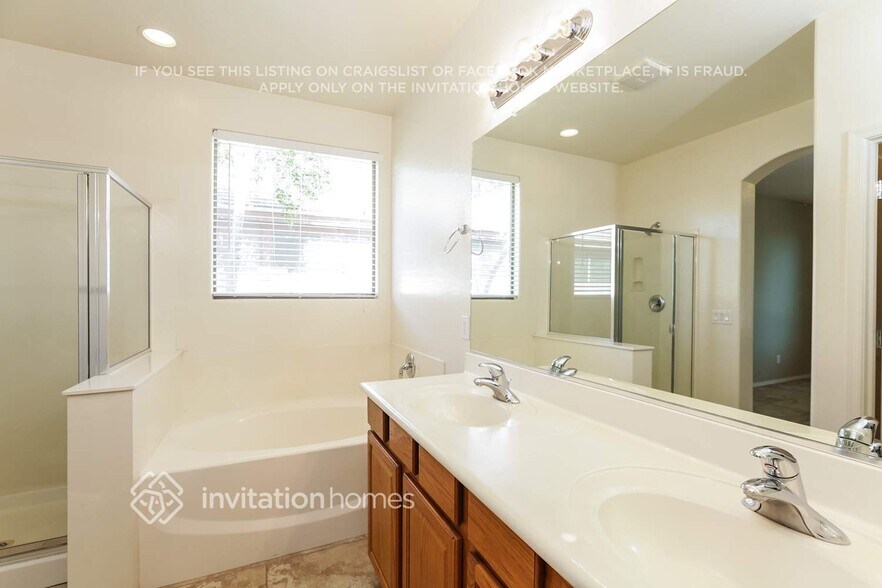 Building Photo - 10205 W Cordes Rd