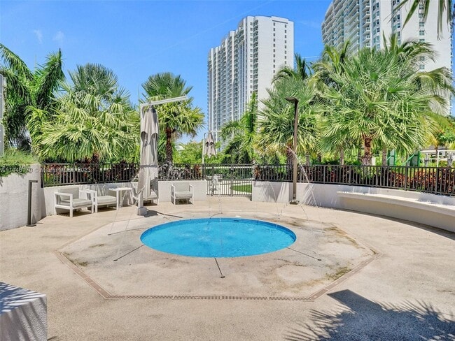 Building Photo - 7000 Island Blvd