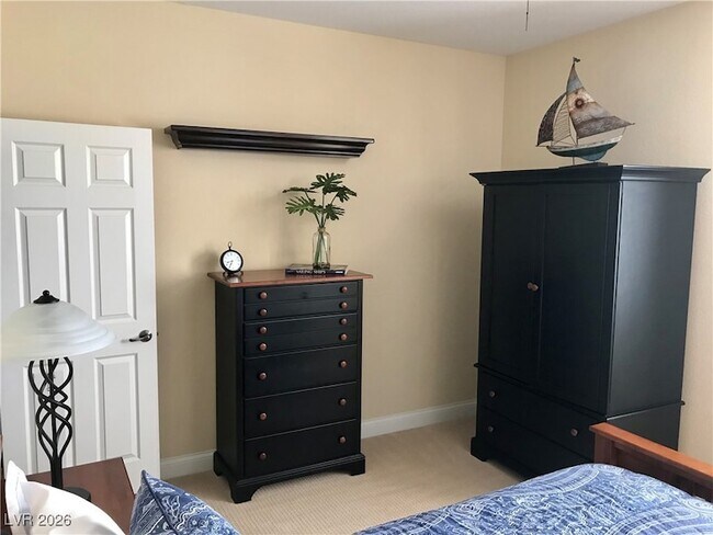 Building Photo - 1169 Midori St