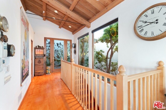 Building Photo - 3916 Rambla Orienta