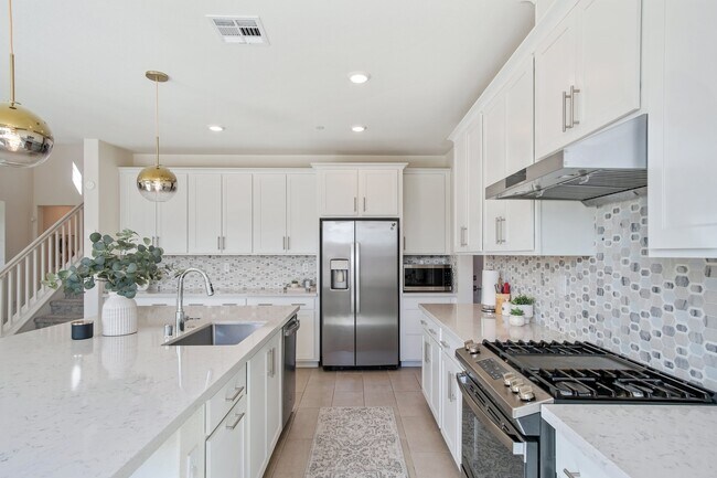 Building Photo - 2480 Iverstone St