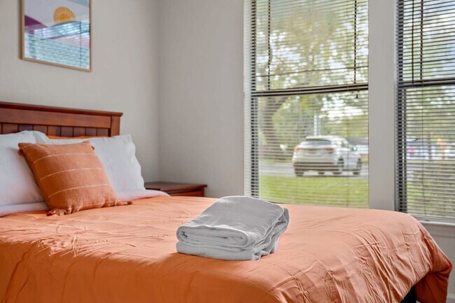 Building Photo - 15105 Buckhorn Ct