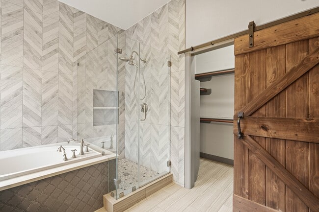 Building Photo - 18418 Kenmark Ln