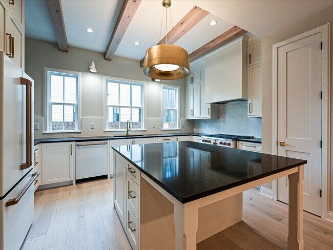 Building Photo - 4121 Selwyn Walk Ct