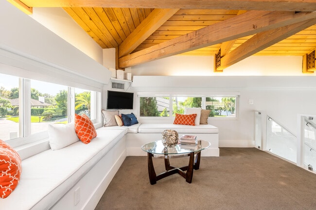 Building Photo - 3521 Glenwood Ct