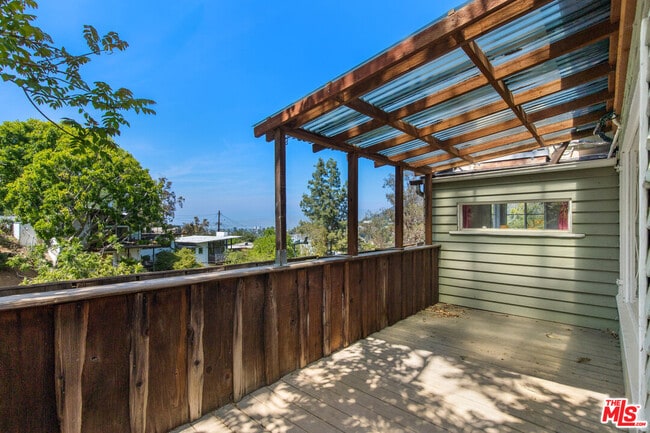 Building Photo - 6933 Vanland Trl