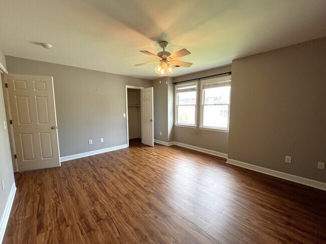 Building Photo - 229A Orlando Ave