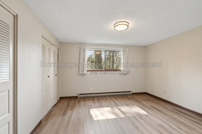 Building Photo - 816 S Robinhood St