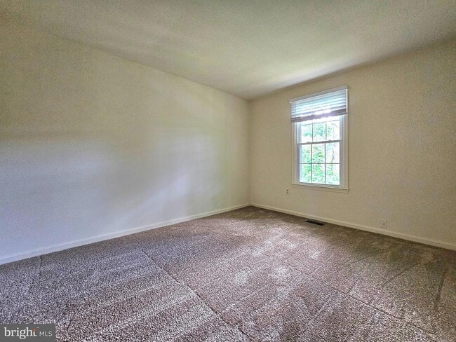 Building Photo - 4802 Treasure Ct