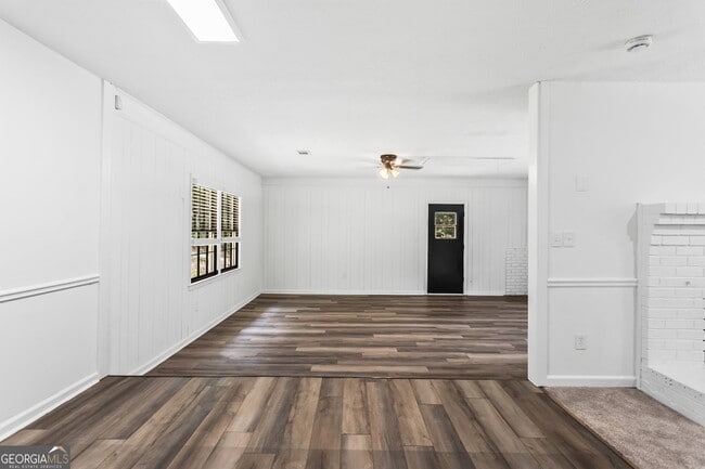 Building Photo - 2923 Bicentennial Dr SW