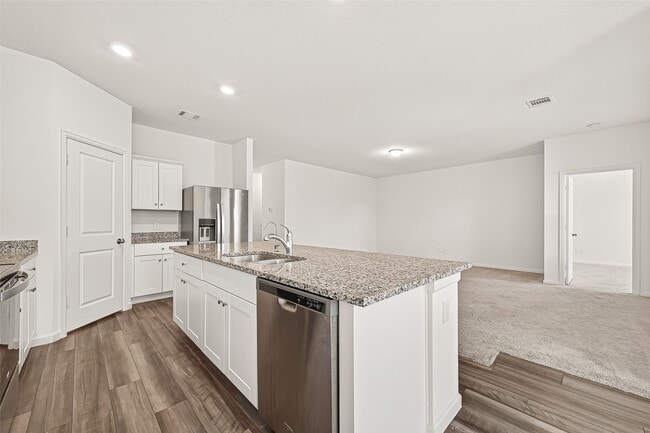 Building Photo - 1077 Lacebark Pne Ln