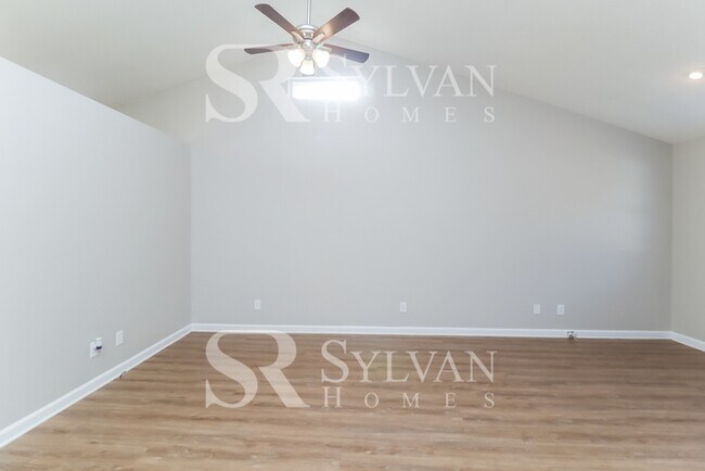 Building Photo - Bring more life and value to this charming home!