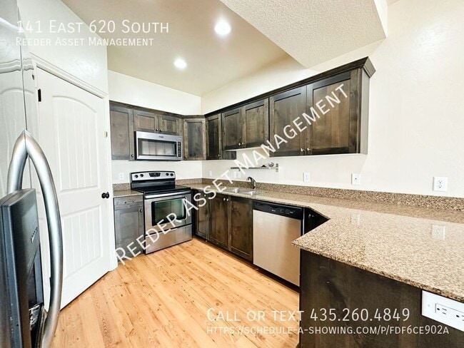 Building Photo - 141 E 620 S