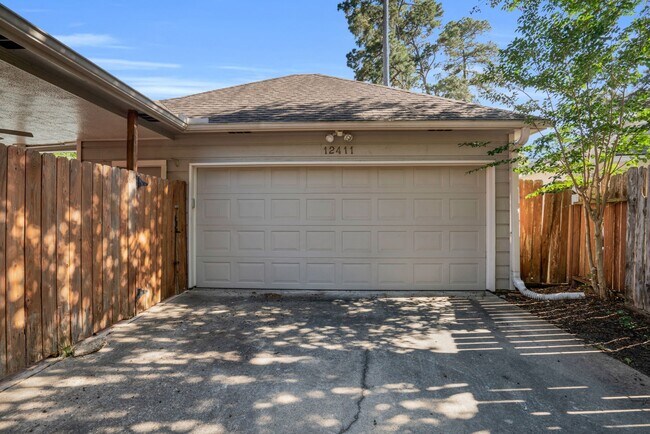 Building Photo - 12411 Exbury Ct