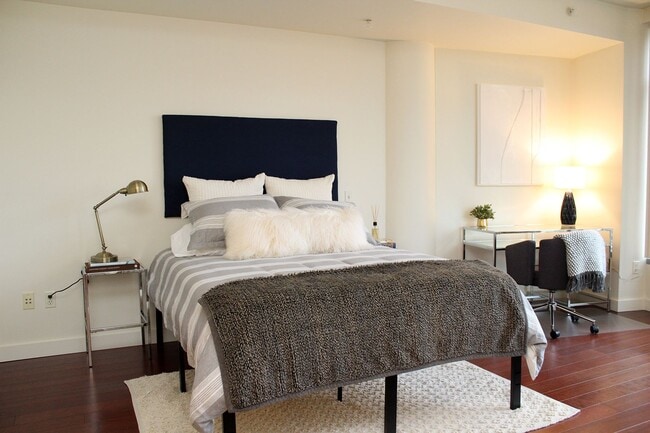 Building Photo - 3601 S River Pky