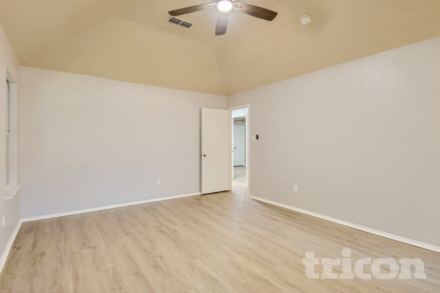 Building Photo - 1658 Wildflower Dr