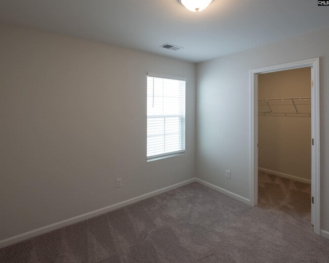 Building Photo - 815 N Desert Orch Ln