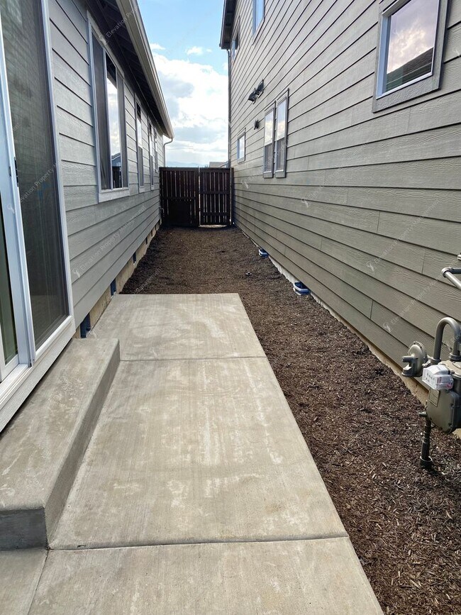 Building Photo - Brand NEW Pahlisch 3 BR - 2BA Home in Southeast Bend