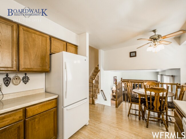 Building Photo - Updated 5-Bedroom Home in Sandy