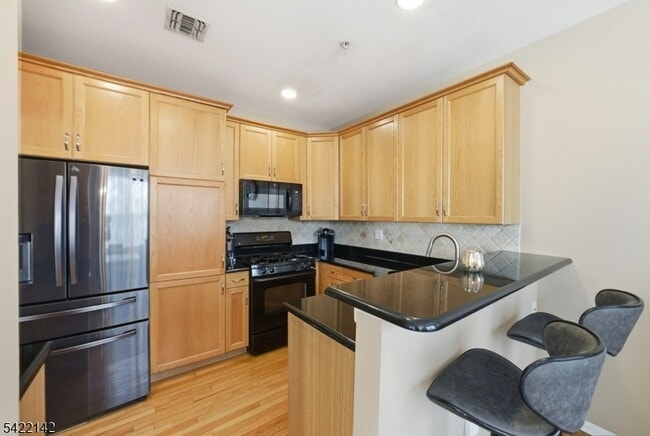 Building Photo - 154 George Russell Way