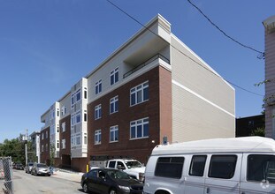 Building Photo - Reserve At Park South