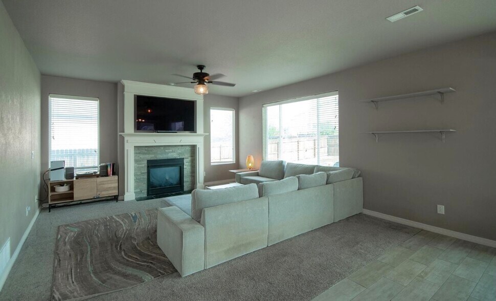 Building Photo - 8972 Pennycress Dr