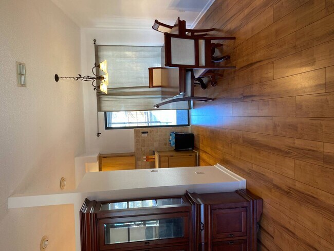 Building Photo - 5344 Elwood Rd