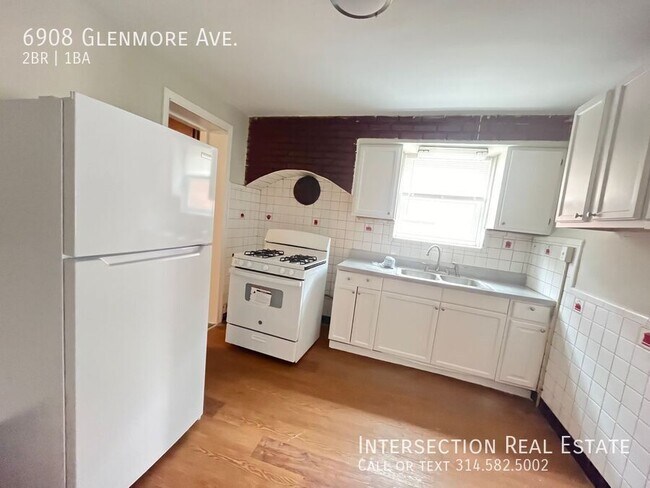 Building Photo - 6908 Glenmore Ave