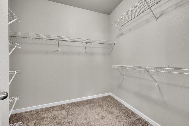 Building Photo - $3,150 - 5 Bed, 3 Bath Home in CO Springs ...