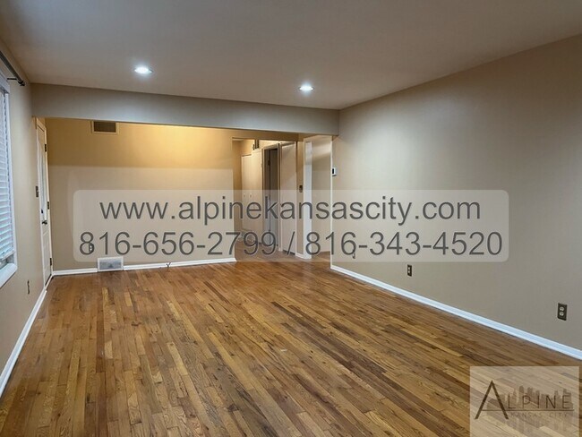 Building Photo - Spacious One Level Home on HUGE LOT!