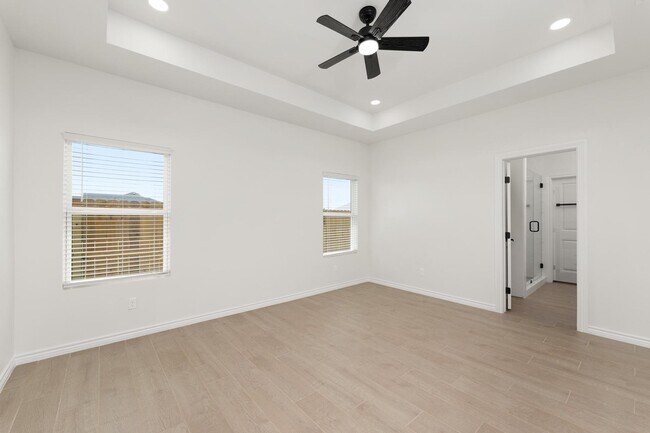 Building Photo - 109 Hope Dr