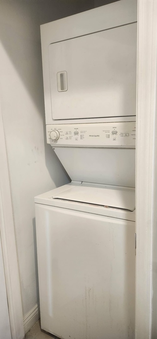 Building Photo - 6113 S Kimbark Ave