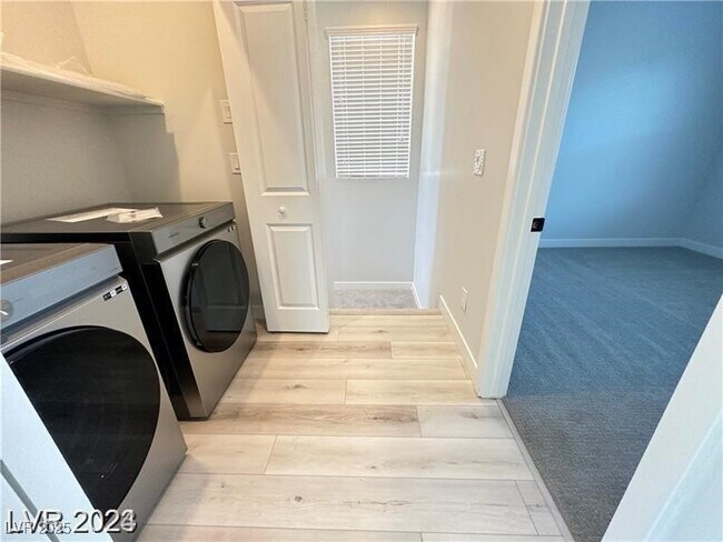 Building Photo - 11611 Earth Stone Ave