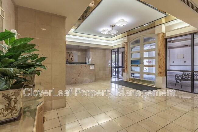 Building Photo - 7701 Wurzbach Rd