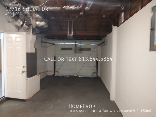 Building Photo - 12716 Social Dr