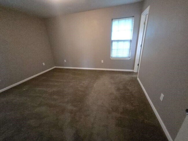 Building Photo - 998 Cypress Lakes Cir
