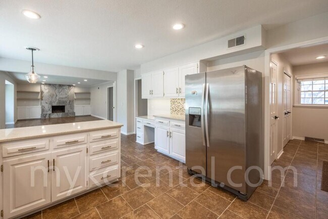 Building Photo - 12012 Ensley Ln