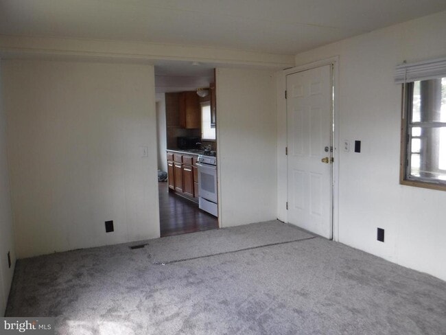 Building Photo - 53 Shamrock Ave