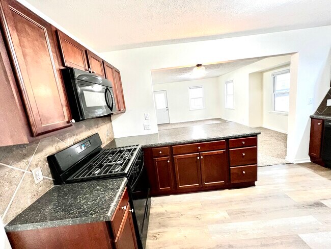 newer appliances - 211 Marian Ave