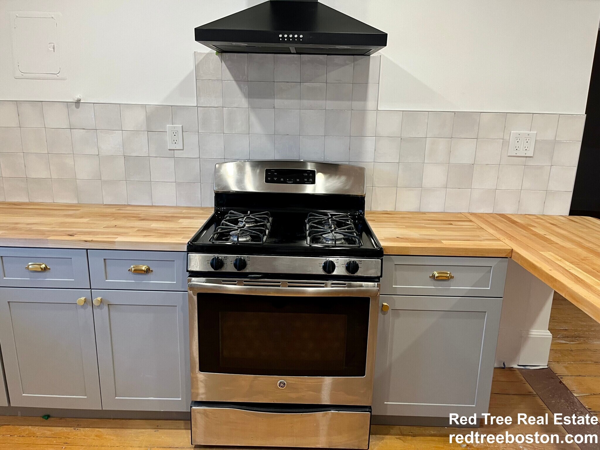 Building Photo - 41 Elmore St